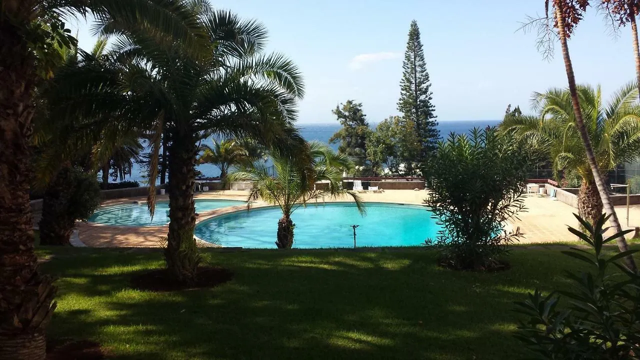 Shearwaters - Sounds Of The Sea Apartment Funchal  Portugal